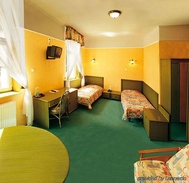 Hotel Calisia Kaliszki 部屋 写真